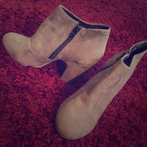 Taupe suede booties